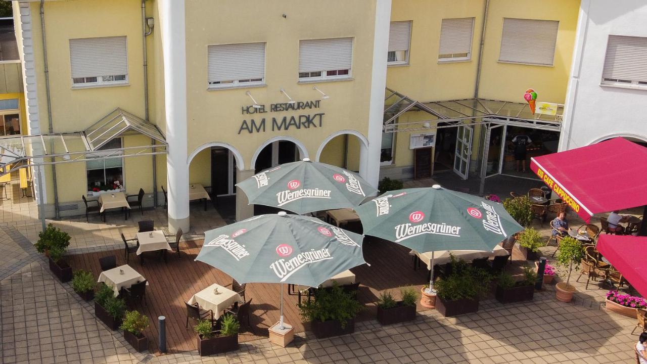 Warias Hotel & Restaurant Braunsbedra Exterior photo