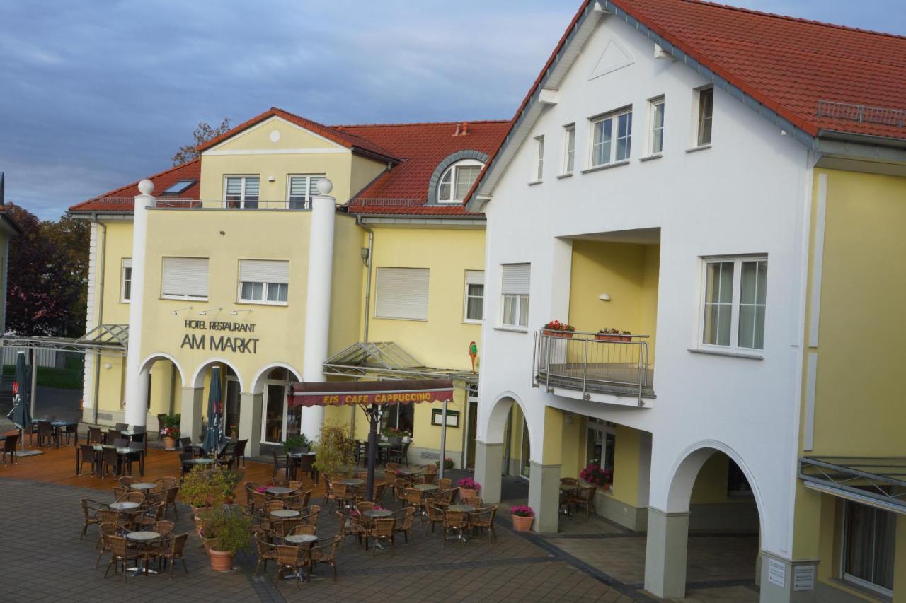 Warias Hotel & Restaurant Braunsbedra Exterior photo